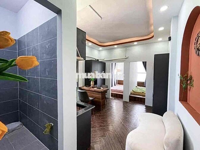 🔥Cho thuê căn 2PN 1WC Full nội thất, cửa sổ trời, ngay cầu vượt 3/2 🔥