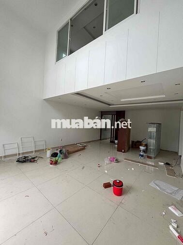 CHO THUÊ NHÀ - 420M2- 1 TRỆT 2 LẦU - SẢNH RỘNG - PN RỘNG - GẦN CẦU TĐ