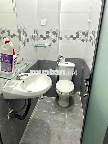 NHÀ MỚI TINH ĐẸP ƠI LÀ ĐẸP 2PN3WC CÓ SẴN 2 MÁY LẠNH MỚI QUANG TRUNG GV