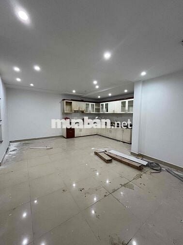 CHO THUÊ NHÀ - 420M2- 1 TRỆT 2 LẦU - SẢNH RỘNG - PN RỘNG - GẦN CẦU TĐ