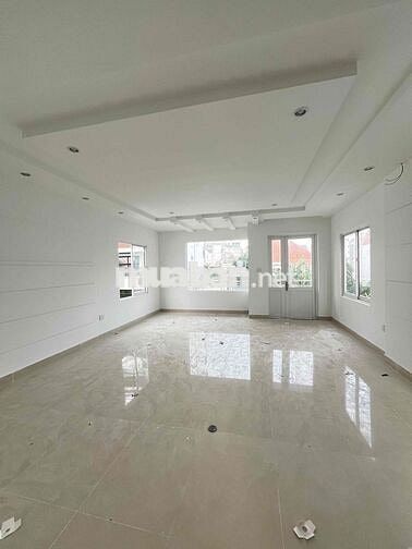 CHO THUÊ NHÀ - 420M2- 1 TRỆT 2 LẦU - SẢNH RỘNG - PN RỘNG - GẦN CẦU TĐ