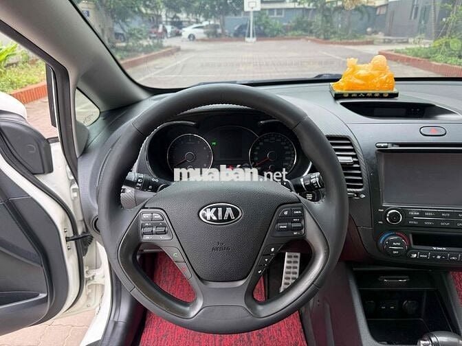 Kia K3 2015 1.6 AT - 98000 km