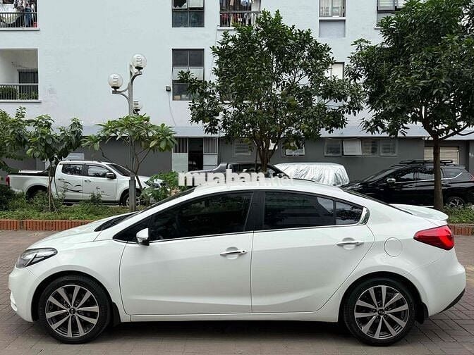 Kia K3 2015 1.6 AT - 98000 km