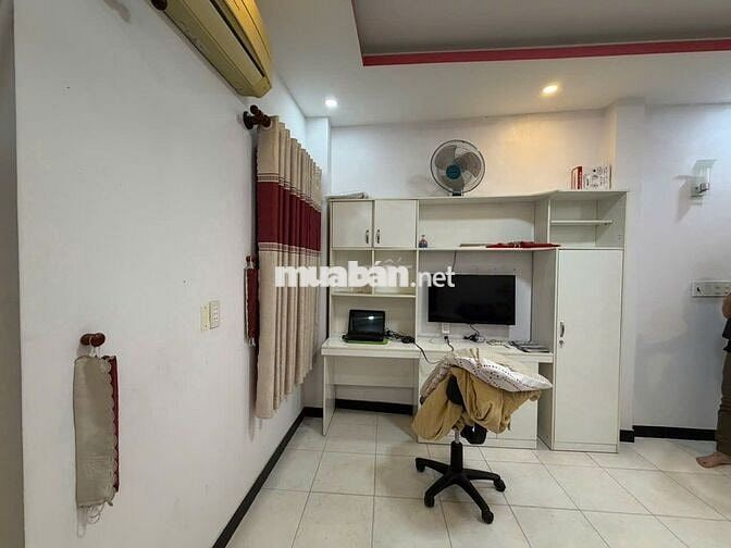 Nhà hẻm xe hơi đường Trần Kế Xương, gần khu ẩm thực Phan Xích Long