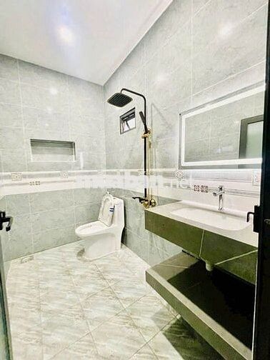 Bán Nhà Tặng Full Nội Thất Tuyệt Đẹp, Nhà Ngay Cây Xăng 75 Tân Phong