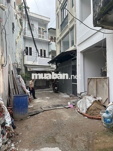 Nhà hẻm xe hơi đường Trần Kế Xương, gần khu ẩm thực Phan Xích Long