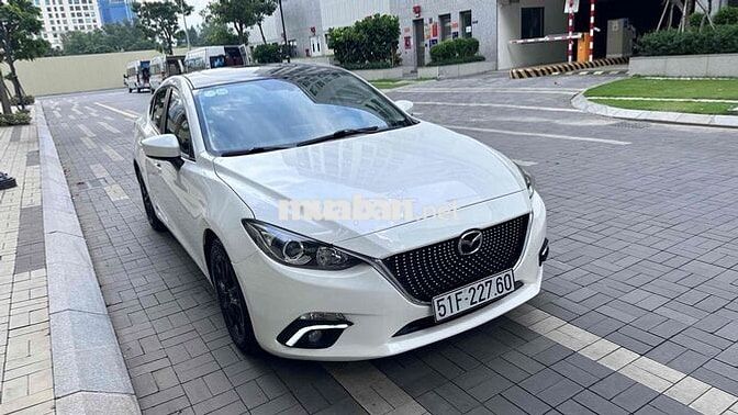 Mazda 3 2015 1.5 AT - màu trắng 1 chủ