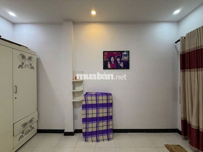 Nhà hẻm xe hơi đường Trần Kế Xương, gần khu ẩm thực Phan Xích Long