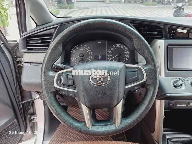 Toyota Innova 2019 2.0E - 100000 km