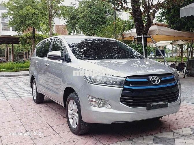 Toyota Innova 2019 2.0E - 100000 km