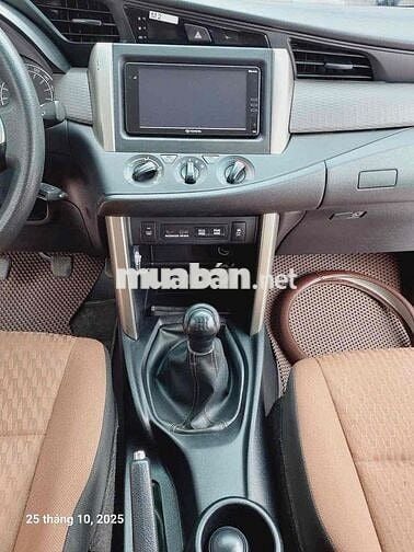 Toyota Innova 2019 2.0E - 100000 km