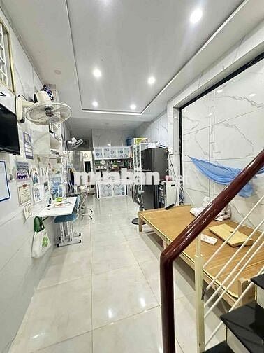 Kiệt 7M đẹp  Đặng Thuỳ Trâm nhà 2 tầng - nở hậu nhẹ