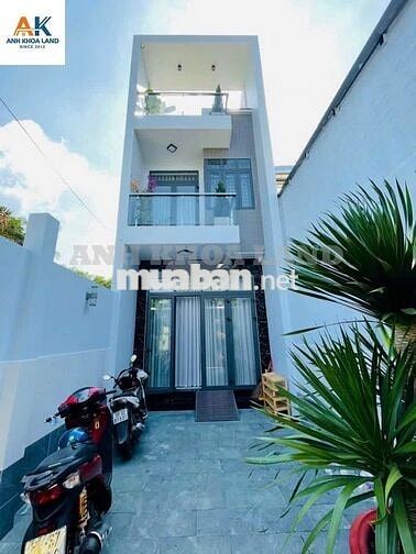 Nhà đẹp Linh Tây ngay trung tâm Thủ Đức mặt tiền đường 7,3m siêu hiếm!