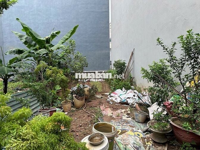 Chính chủ cần bán: 56m2 đất vuông vắn cổng làng Di Trạch. MT 4m