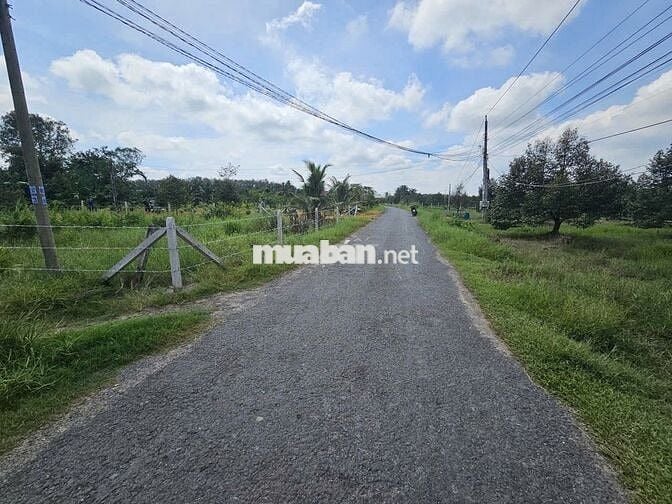 20x41 có 200m2 thổ cư. Đường nhựa ngay KCN . 2,72 tỷ