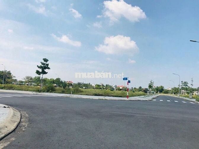 CHÍNH CHỦ CẦN BÁN GẤP 3 LÔ ĐẤT MẶT TIỀN LIỀN KỀ SÂN BAY LONG THÀNH