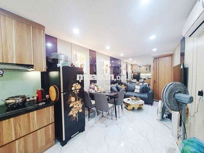 Đỉnh! Tầng 1 TT Phương Mai, 2 mặt ngõ thông, KD, full nội thất 95 m2