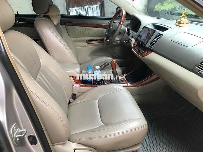 Toyota Cảmy 204 2.4G số sàn