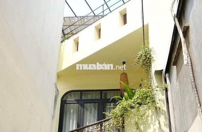 Bán nhà phố đang kinh doanh quán cafe - mặt tiền đường Chương Dương