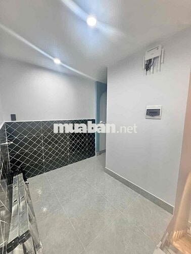 NHÀ MẶT TIỀN ĐƯỜNG 8M QUANG TRUNG - NHÀ MỚI 100% -3PN 2WC GIÁ 12TR