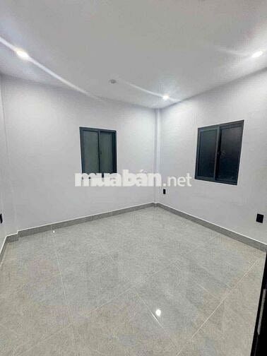 NHÀ MẶT TIỀN ĐƯỜNG 8M QUANG TRUNG - NHÀ MỚI 100% -3PN 2WC GIÁ 12TR