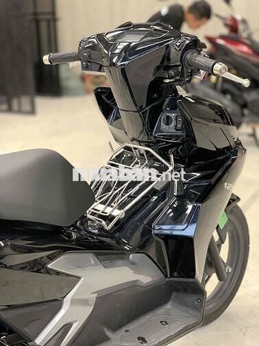 Air Blade 125 2025 chính chủ 2.400 km như xe hãng