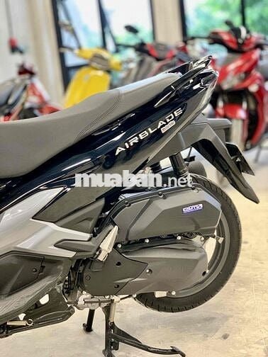 Air Blade 125 2025 chính chủ 2.400 km như xe hãng