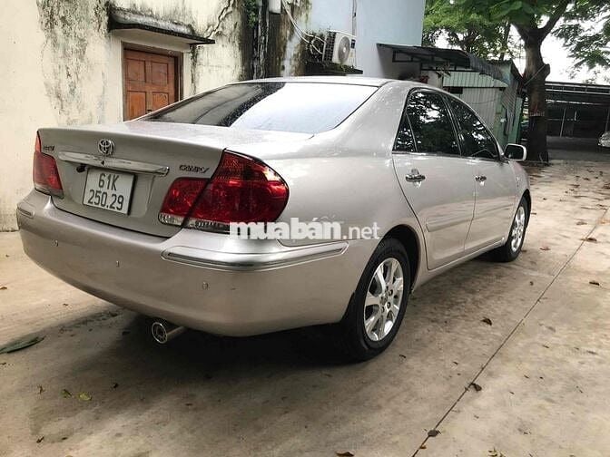 Toyota Cảmy 204 2.4G số sàn