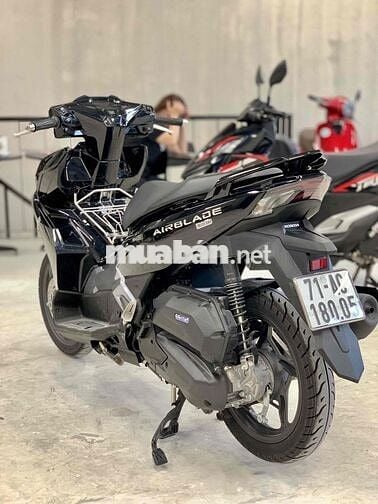 Air Blade 125 2025 chính chủ 2.400 km như xe hãng