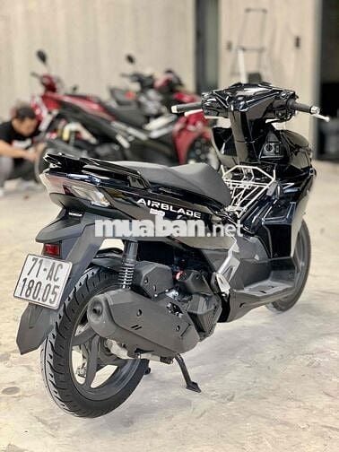 Air Blade 125 2025 chính chủ 2.400 km như xe hãng