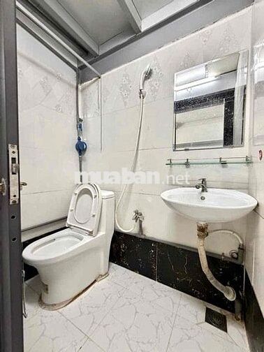 Phòng 1 người 2 người, chỉ tính điện nước. Nhận thú cưng. xe điện