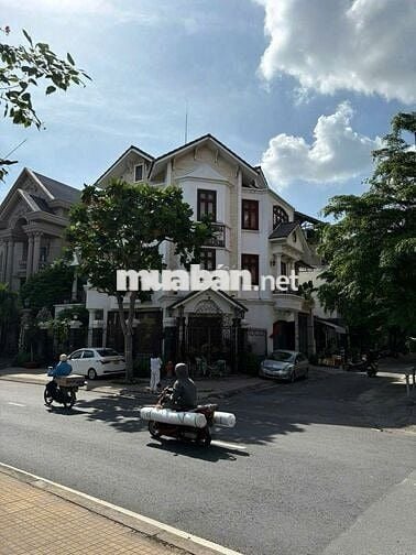 BIỆT THỰ GÓC 2MT LÊ THÚC HOẠCH, TÂN PHÚ - 16X10, 3 TẦNG - GIÁ 55 TRIỆU