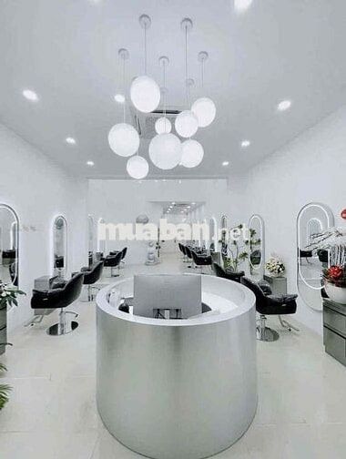 Chính chủ cho thuê nhà đẹp Ba Tháng Hai Quân 10 (4.5x26m) 5 Tầng