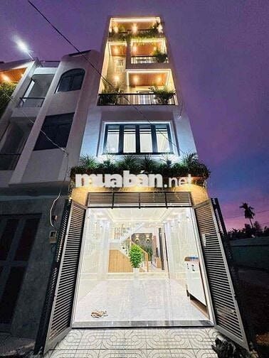 NHÀ MỚI XÂY DT 250M2 1TRỆT 1LỬNG 3LẦU 5PN 6WC HẺM XE TẢI NỘI THẤT CC