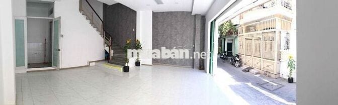 Mặt bằng kinh doanh kết hợp nhà ở 157 m2 sát Q1