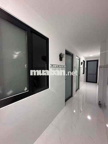 nhà xây mới vừa hoàn công gần đại học UFM
