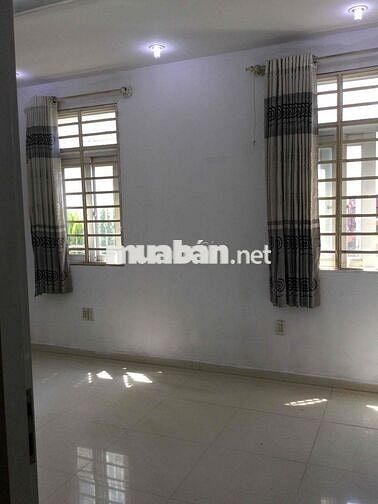 Mặt bằng kinh doanh kết hợp nhà ở 157 m2 sát Q1