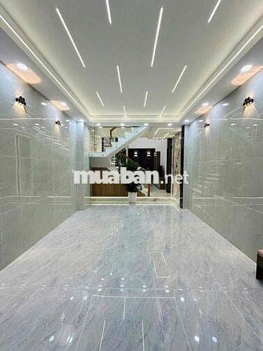 NHÀ MỚI XÂY DT 250M2 1TRỆT 1LỬNG 3LẦU 5PN 6WC HẺM XE TẢI NỘI THẤT CC