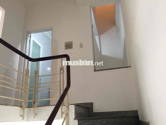 Mặt bằng kinh doanh kết hợp nhà ở 157 m2 sát Q1