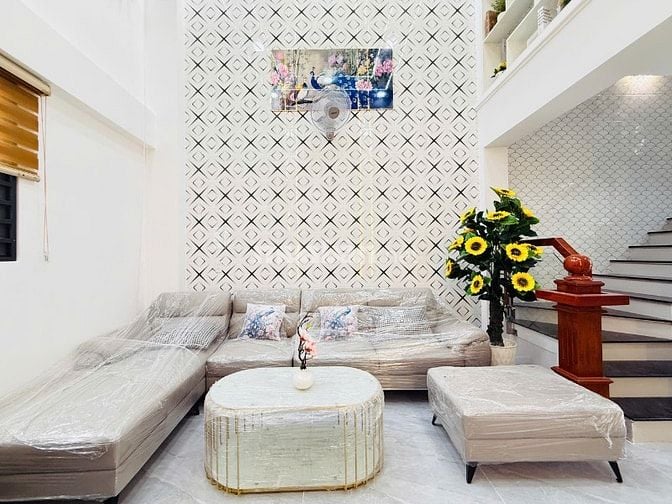 Khu nhà phố có thang máy ngay Mt nguyễn tư giàn sầm uất 4*12 - 5 lầu