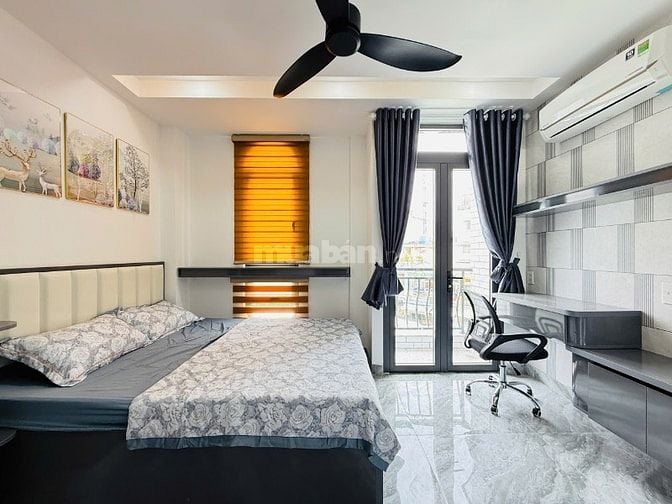Khu nhà phố có thang máy ngay Mt nguyễn tư giàn sầm uất 4*12 - 5 lầu