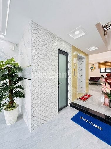 Khu nhà phố có thang máy ngay Mt nguyễn tư giàn sầm uất 4*12 - 5 lầu