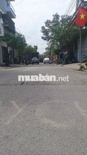 Bán nhà mặt tiền khu phố chiêu liêu Dĩ An