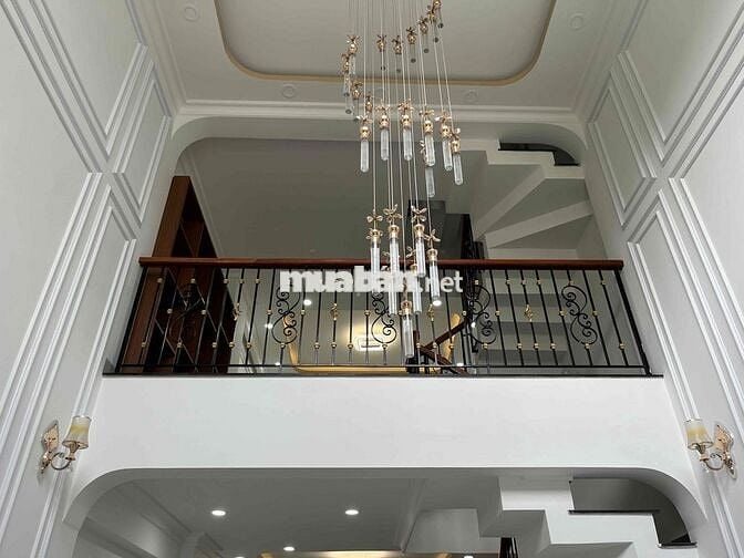 Nhà phố mới 1/3 lầu đường 40 Hiệp Bình Chánh - Thủ Đức- TPHCM