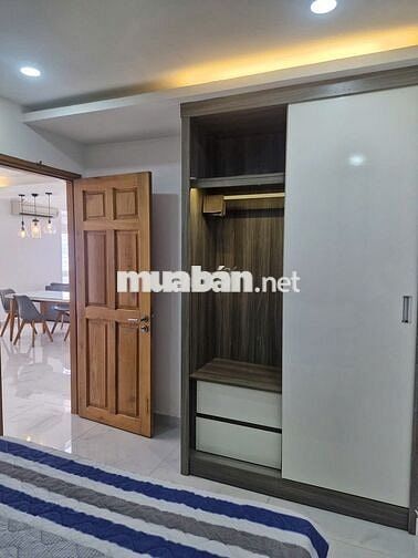 Cho Thuê Penhouse Sky Garden 3, Q7 350m2 3 Phòng Ngủ, Full NT 42 Triệu