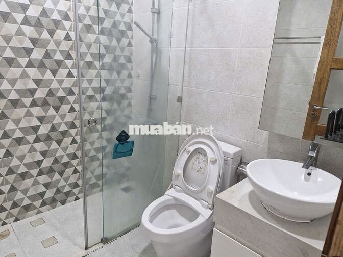 Cho Thuê Penhouse Sky Garden 3, Q7 350m2 3 Phòng Ngủ, Full NT 42 Triệu