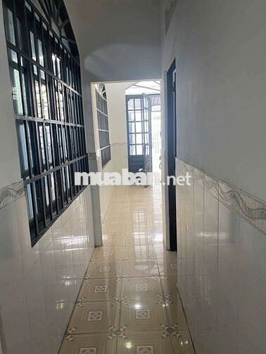 Cần bán nhà 1 trệt 1 gác đỗ ,phường:Bửu Hoà, gần chợ đồn