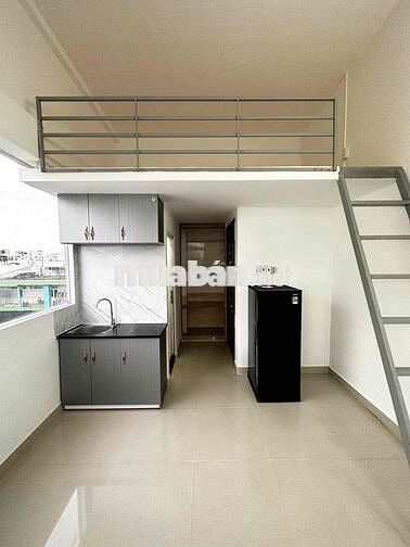 PHÒNG CÓ GÁC BAN CÔNG bao mát sát bên KCX Tân Thuận - máy giặt riêng