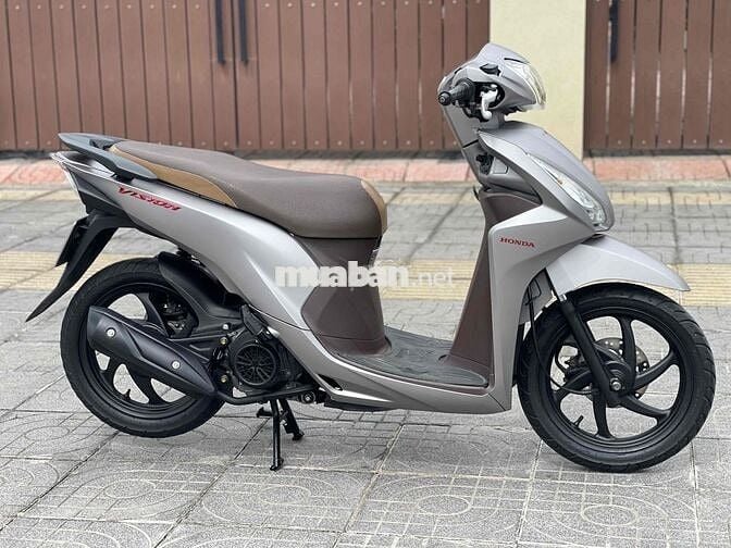 Bán xe Vision 2019 khoá Smarkey màu bạc xám mờ cực