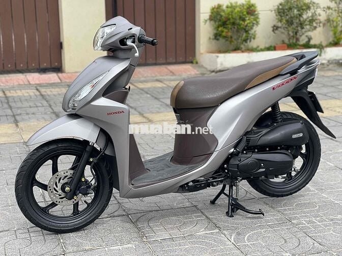 Bán xe Vision 2019 khoá Smarkey màu bạc xám mờ cực